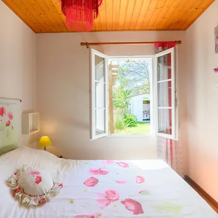 Holiday home Coquelicot By Interhome