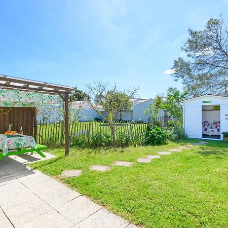 Holiday home Coquelicot By Interhome *